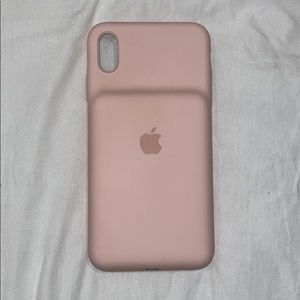 Light pink iPhone X/XS Max charging case